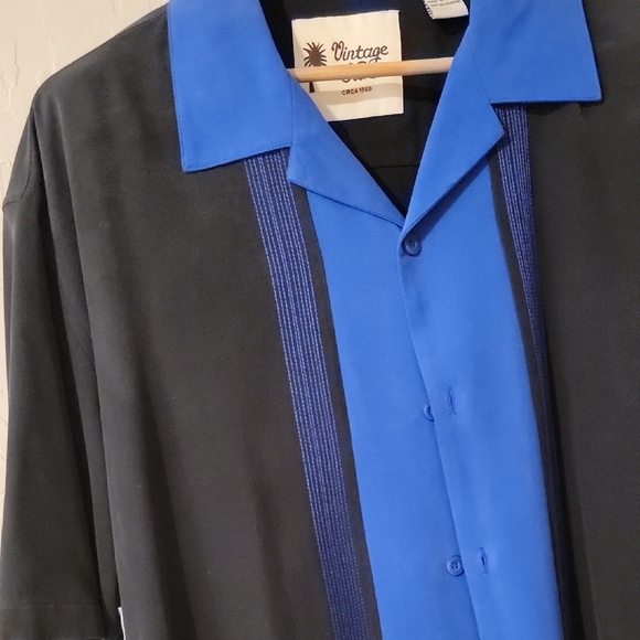 Vintage Men's Shirt - Black and Blue - Picture 3 of 4